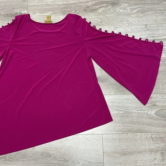 NWOT Midnight Velvet Fuchsia Sequin Embroidered Wide Bell Sleeve Blouse … - Picture 14 of 14